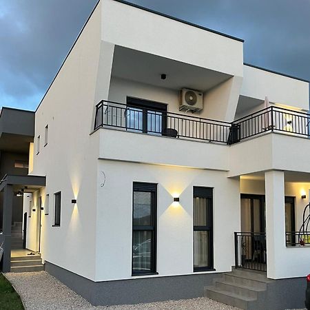 Lana Apartmani Бар Екстер'єр фото