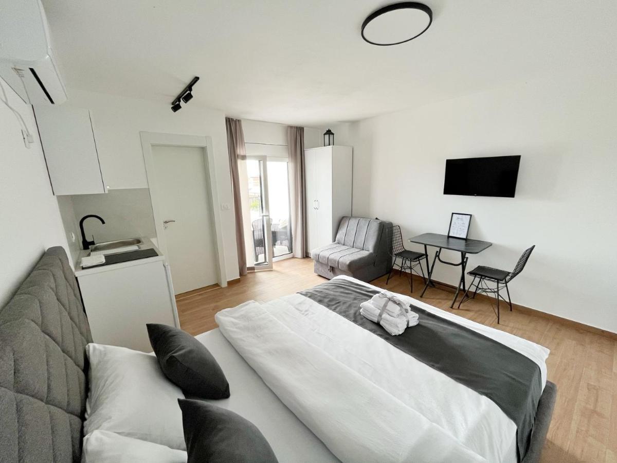 Lana Apartmani Бар Екстер'єр фото