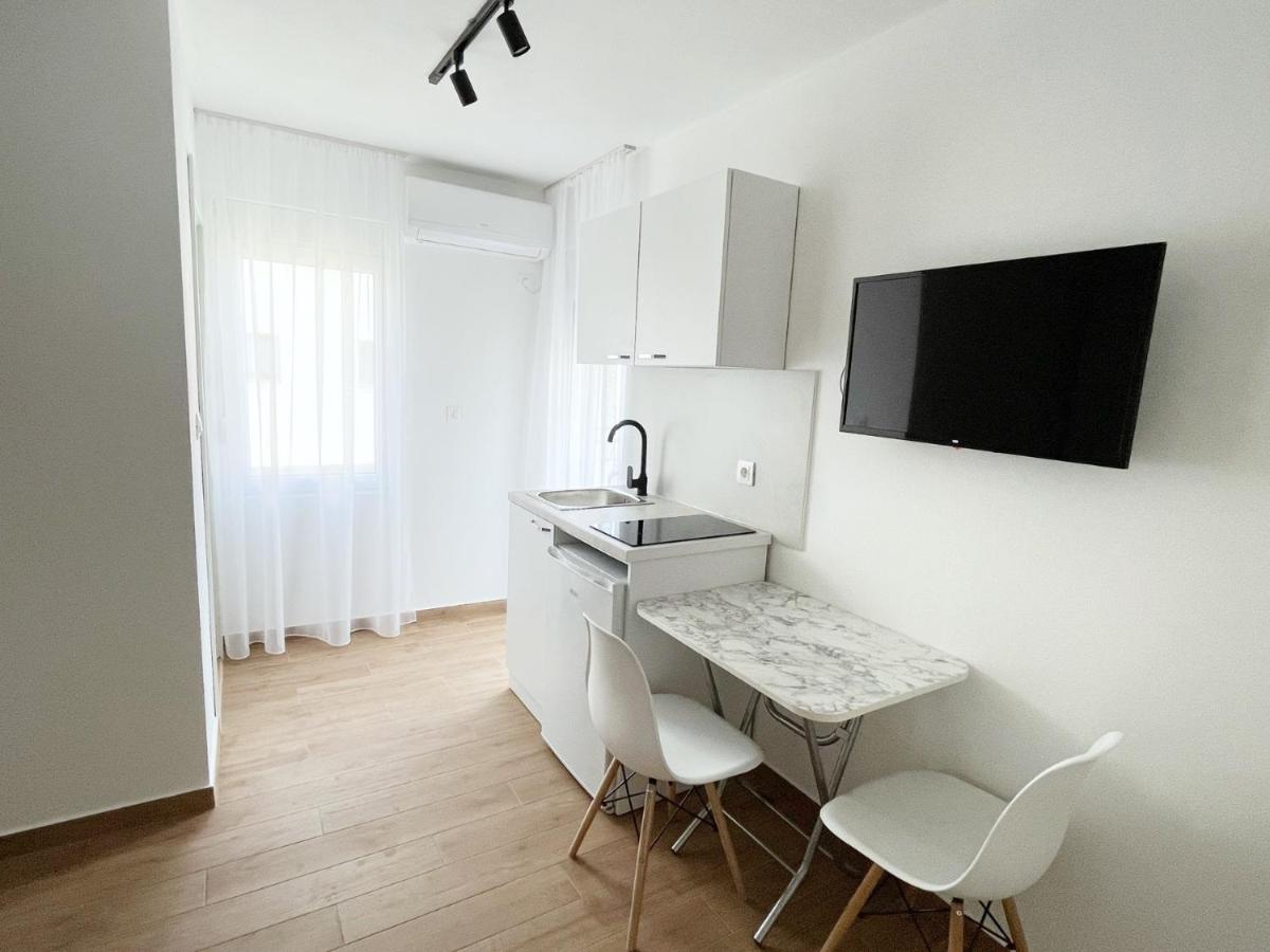Lana Apartmani Бар Екстер'єр фото