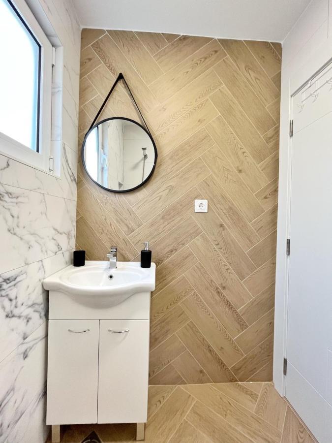 Lana Apartmani Бар Екстер'єр фото