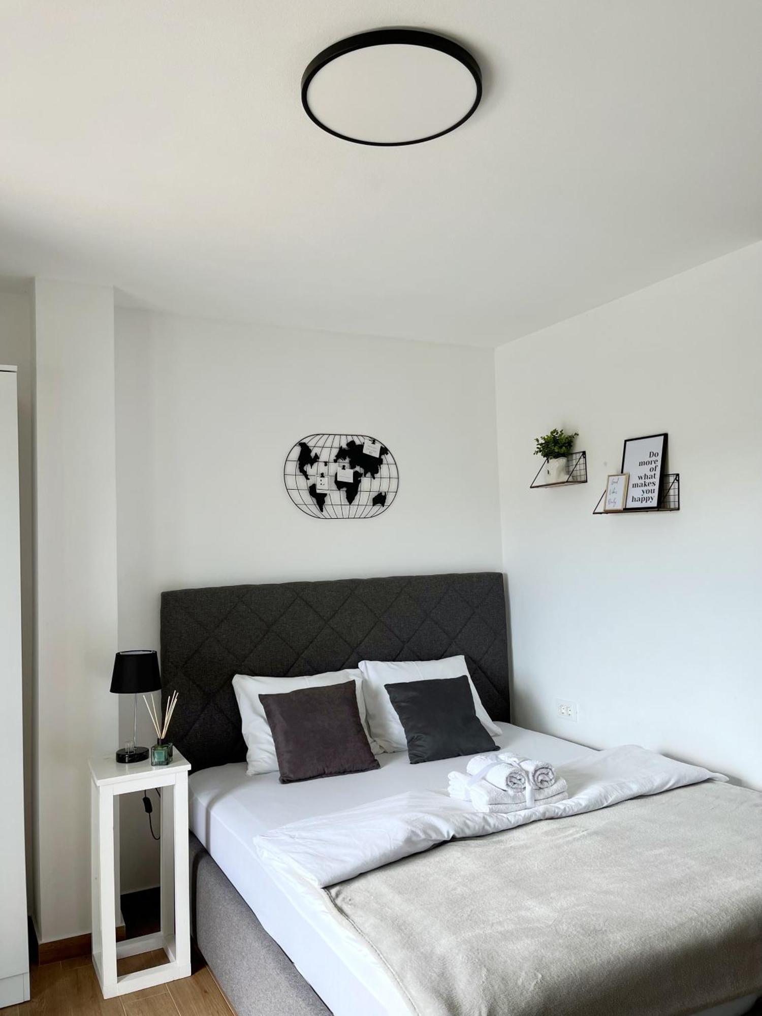 Lana Apartmani Бар Екстер'єр фото